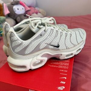 Nike Women’s Air Max Plus